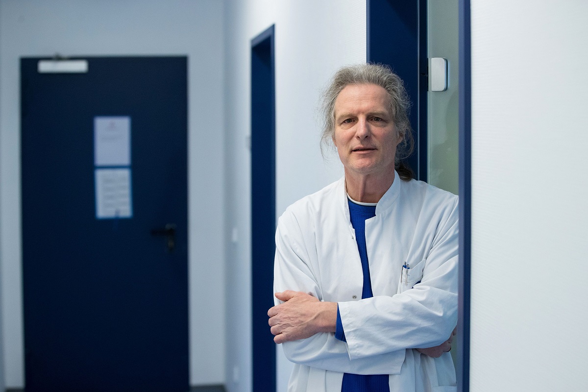 Landt: The goal is to identify these cases and possibly isolate them more strictly. (Photo by Bloomberg)